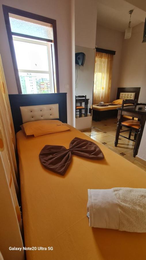 Gjirokastër Hotel Brace מראה חיצוני תמונה
