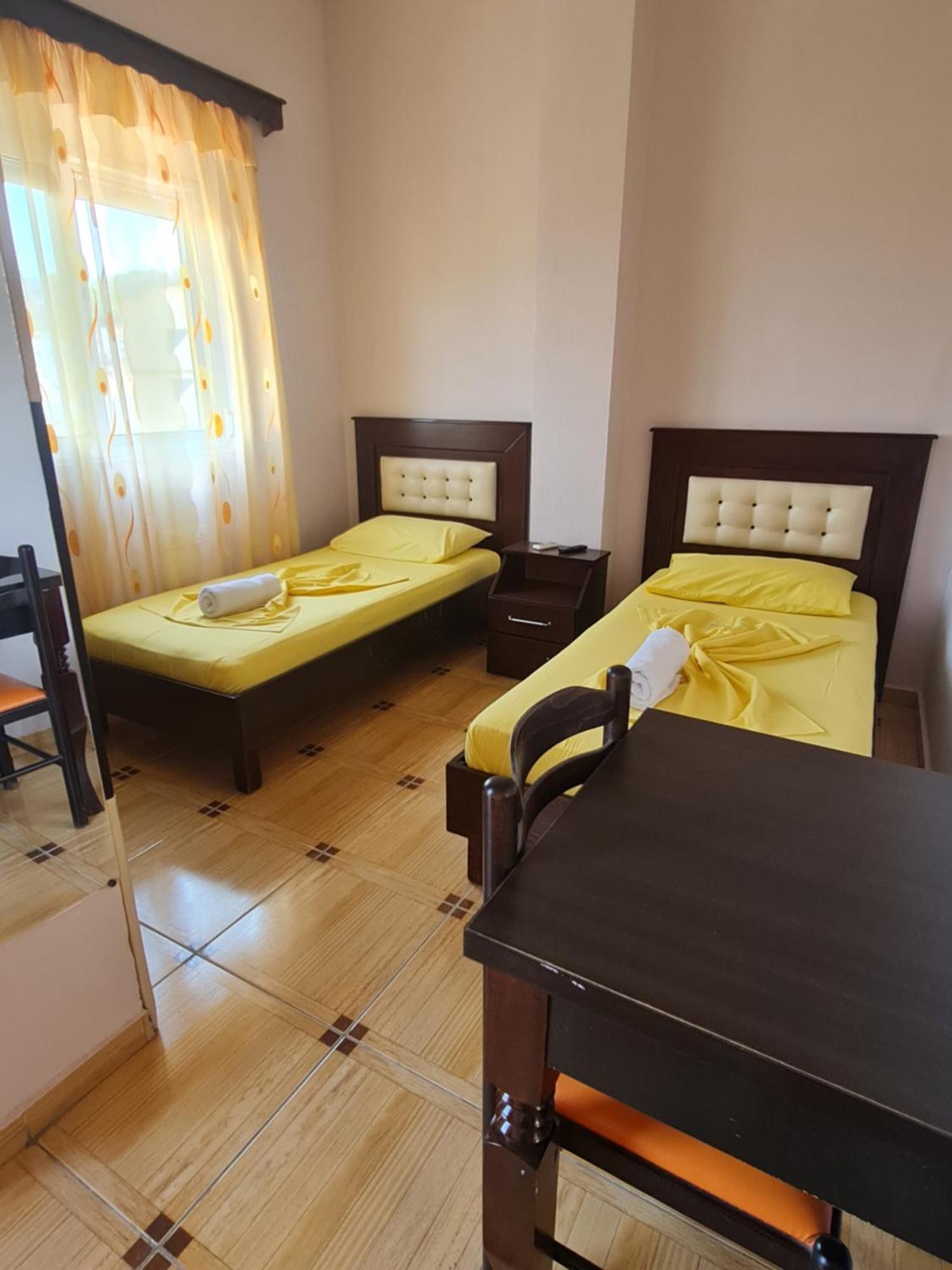 Gjirokastër Hotel Brace מראה חיצוני תמונה