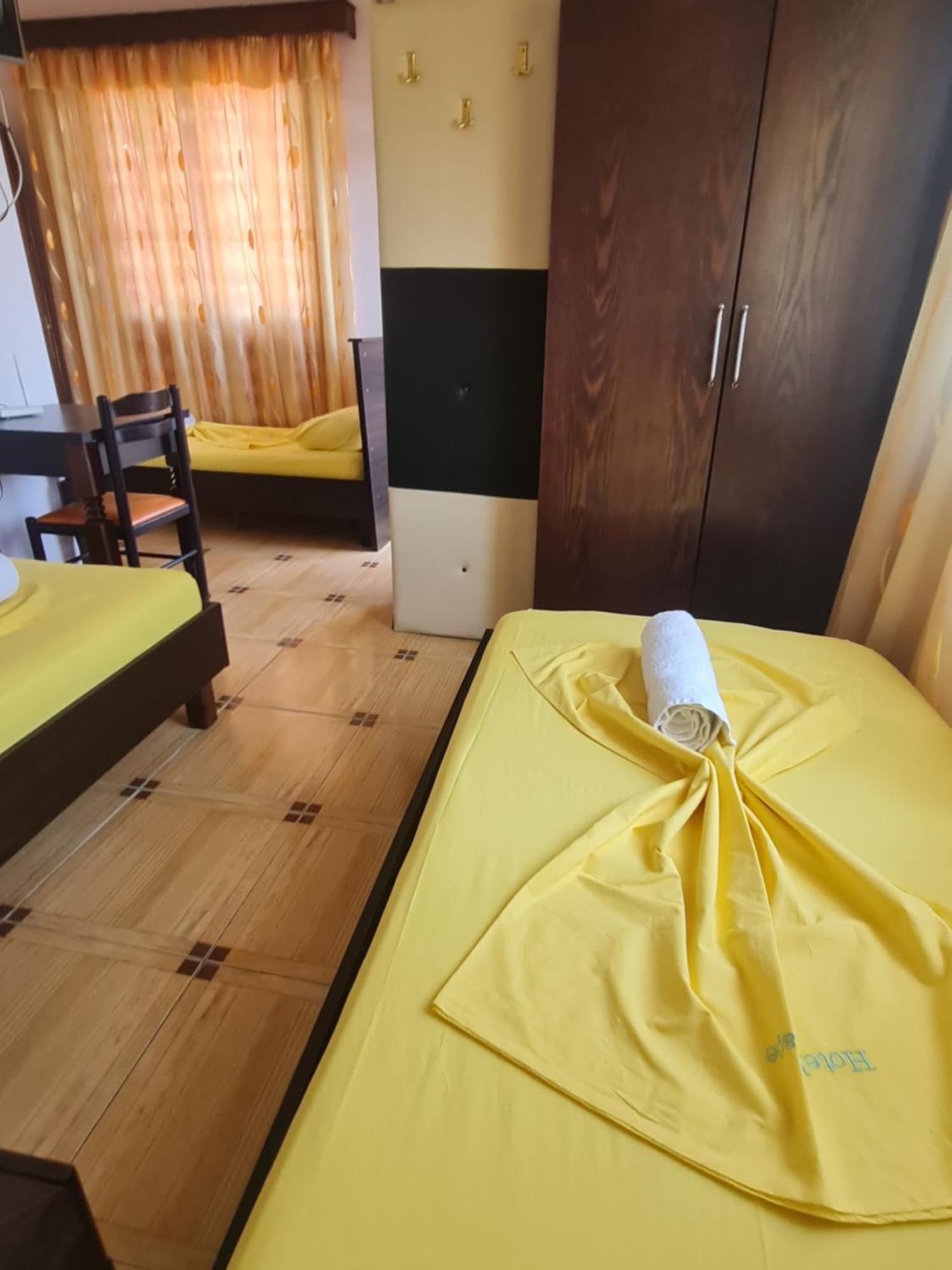 Gjirokastër Hotel Brace מראה חיצוני תמונה