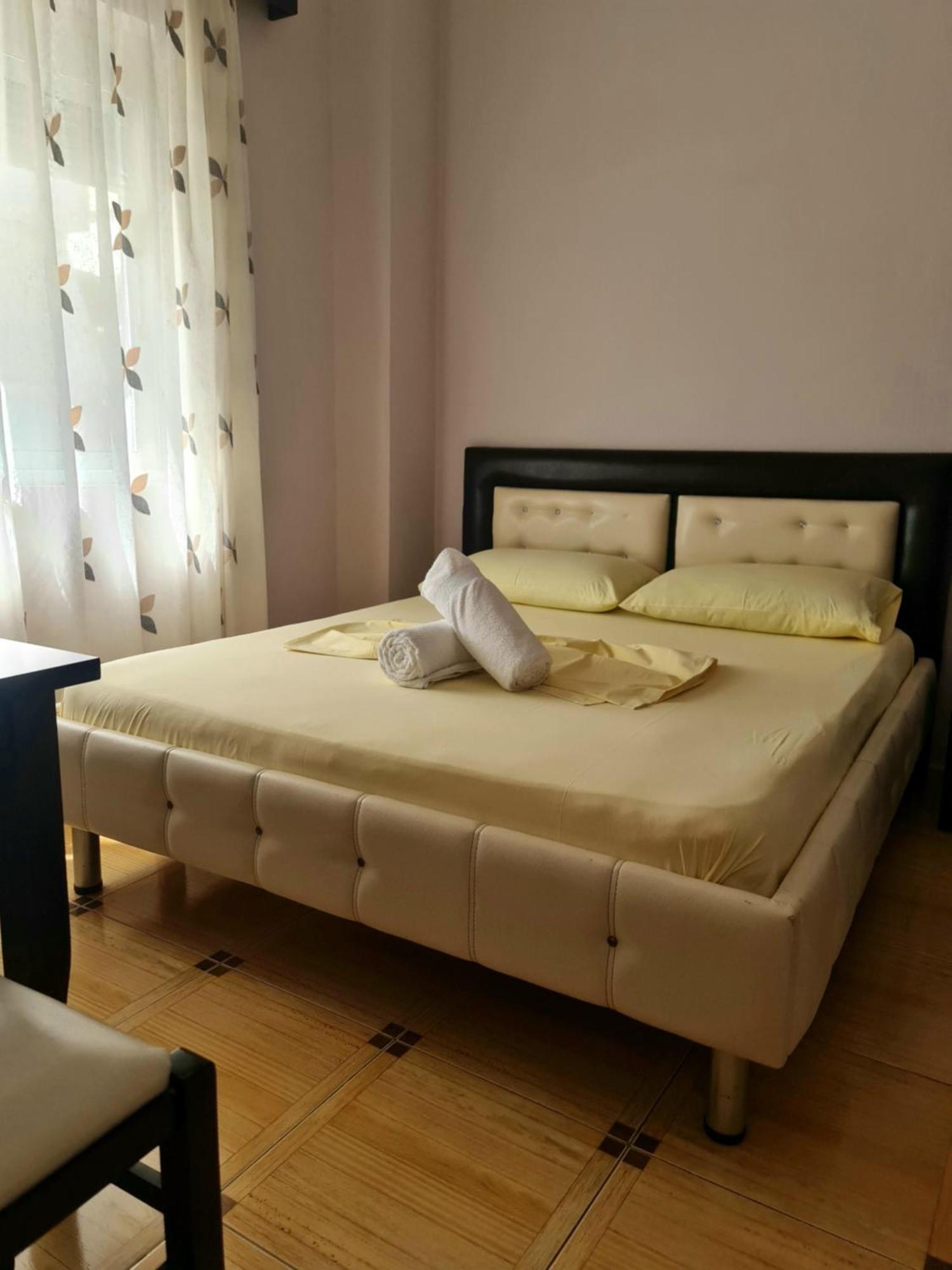 Gjirokastër Hotel Brace מראה חיצוני תמונה