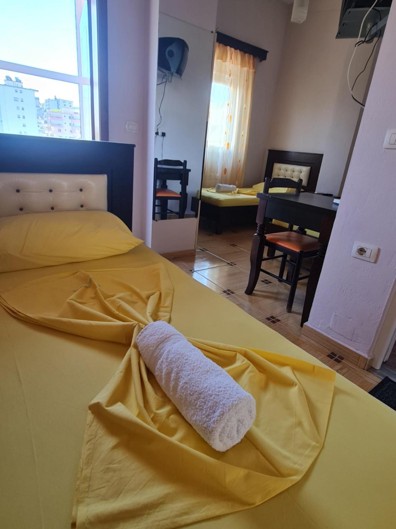 Gjirokastër Hotel Brace מראה חיצוני תמונה